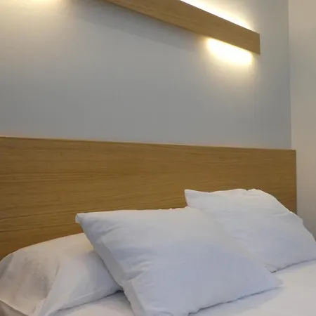 B&B Plaza Pombo - 산탄데르