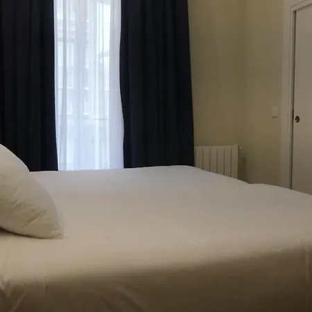 Plaza Pombo - Bed & Breakfast