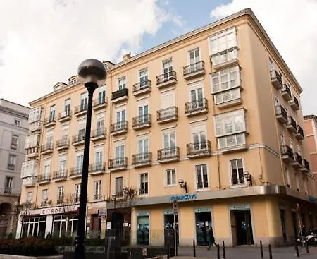 Plaza Pombo - 3*