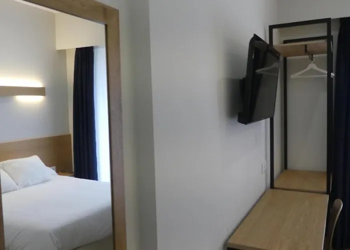 Bed & Breakfast Plaza Pombo -