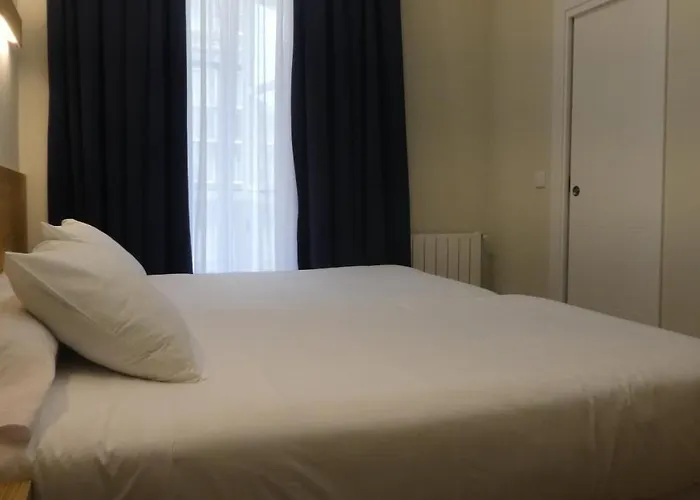 Plaza Pombo - Bed & Breakfast