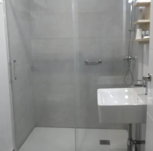 Plaza Pombo - 4* 桑坦德