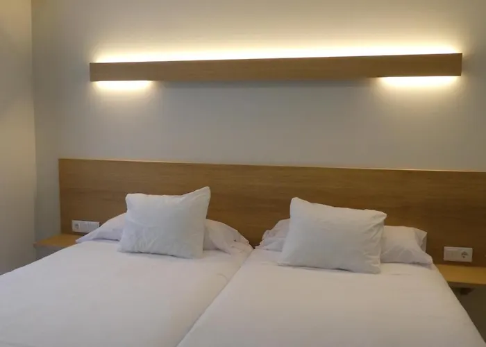 Plaza Pombo - Bed & Breakfast Santander