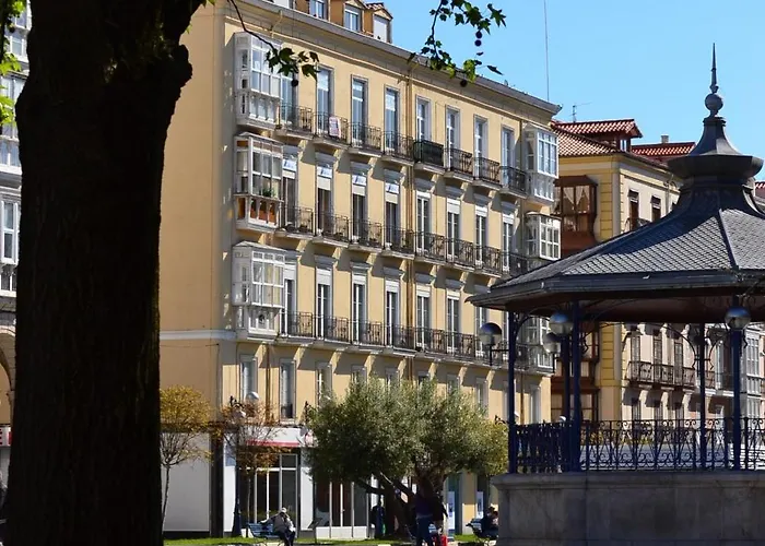 Bed & Breakfast Plaza Pombo -