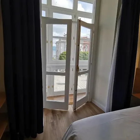 Frühstückspension Plaza Pombo - 4*